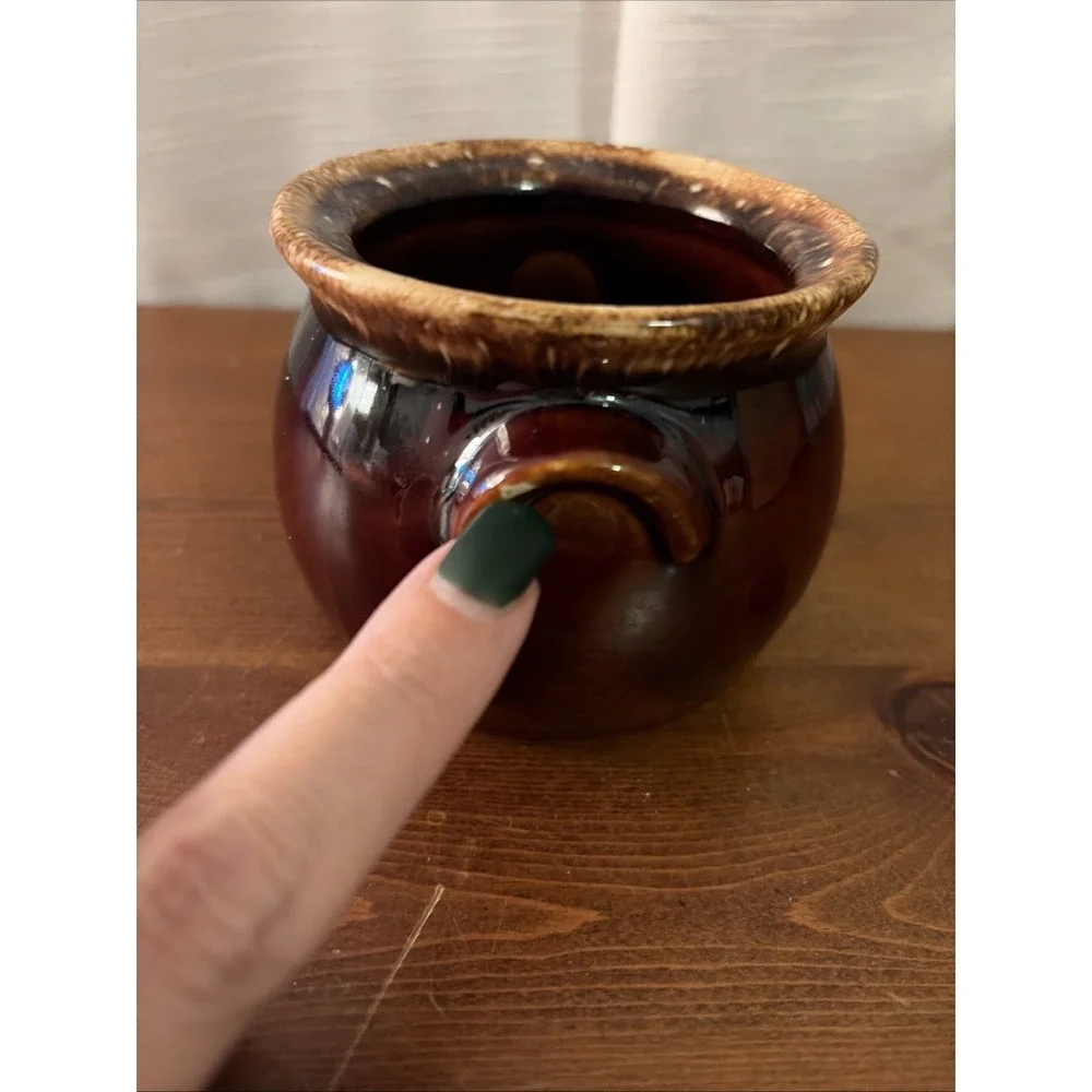 Hull Bean‎ Pot Pottery Brown Drip Glaze Design Molded Handles No Lid